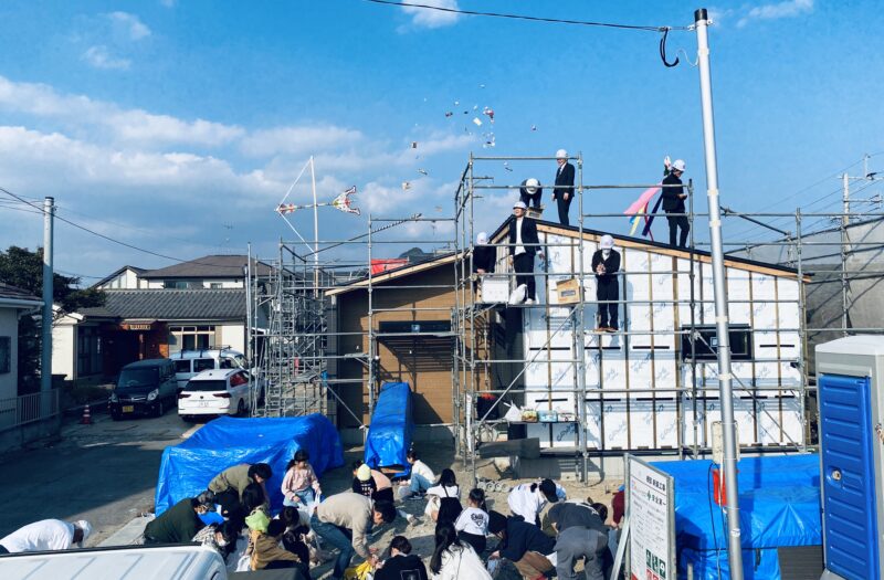 ㊗上棟！！S様邸　賑やかな餅まき