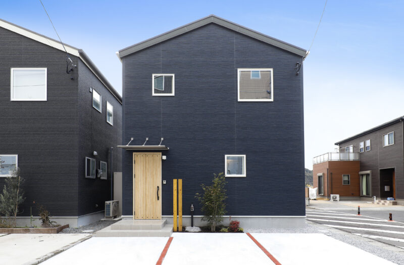 鹿児島市　居住スペースを増やした三角屋根のおうち