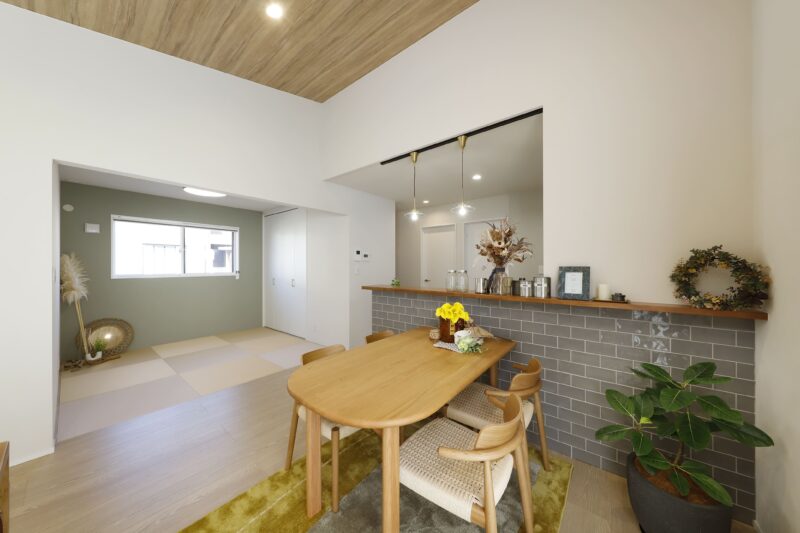 鹿児島市中山町4LDK平屋モデルハウス-タイル