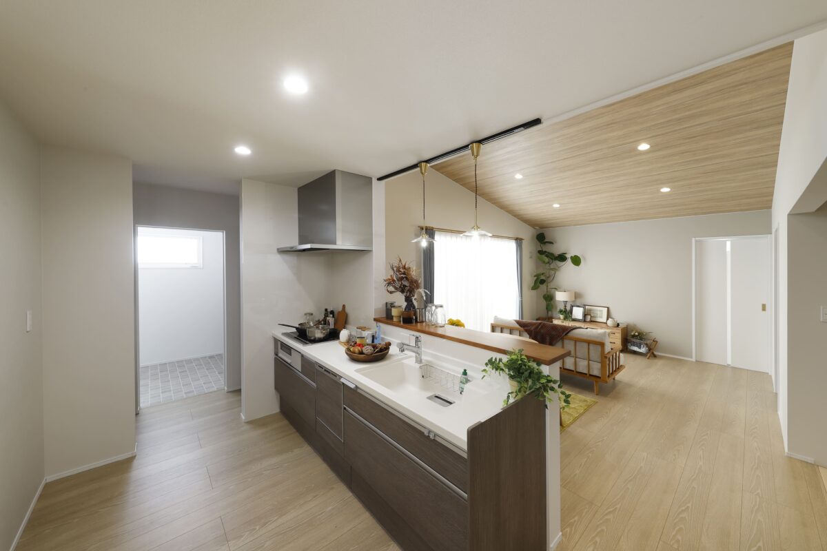 鹿児島市中山町４LDK平屋モデルハウス-キッチン