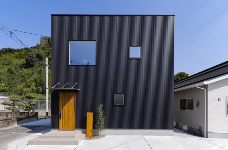 鹿児島市　光とつながる吹き抜けのゼロキューブ