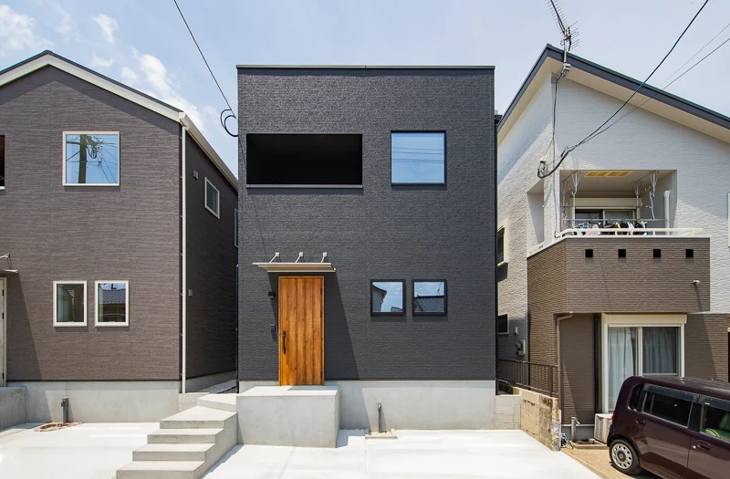 鹿児島市　暮らしに余白が生まれる、ゆとりの二階建て